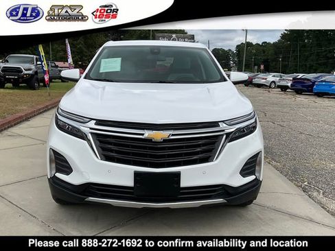 Used 2022 Chevrolet Equinox LT image 2