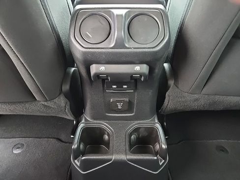 Used 2023 Jeep Wrangler Unlimited Rubicon w/ LED Lighting Group image 40