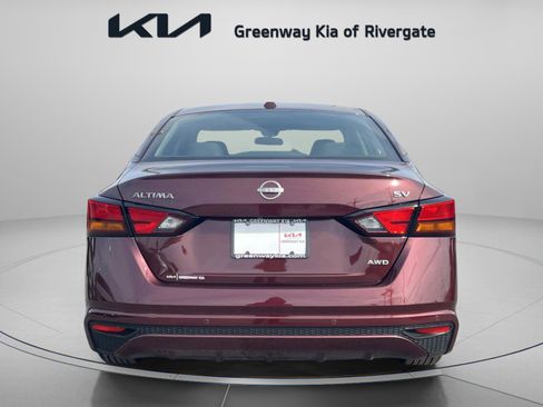 Used 2024 Nissan Altima 2.5 SV image 6