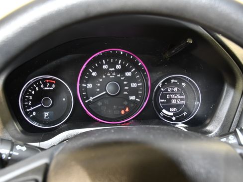 Used 2016 Honda HR-V EX image 18