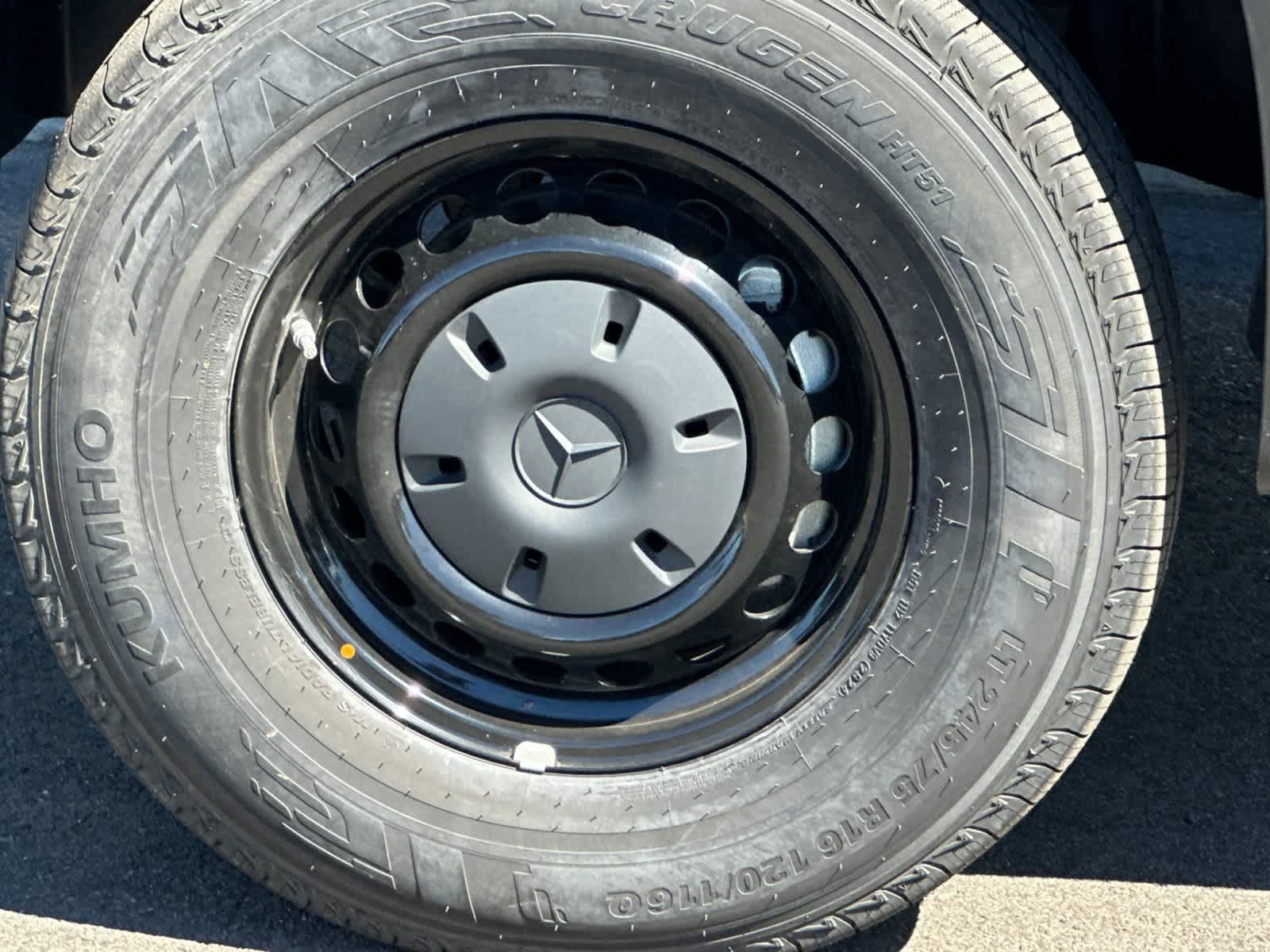 New 2025 Mercedes-Benz Sprinter 2500 image 32