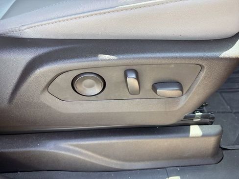 Used 2024 Chevrolet Tahoe Z71 w/ Z71 Off-Road Package image 46