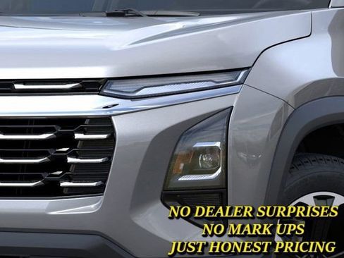 New 2026 Chevrolet Equinox LT w/ Convenience Package II FWD image 10