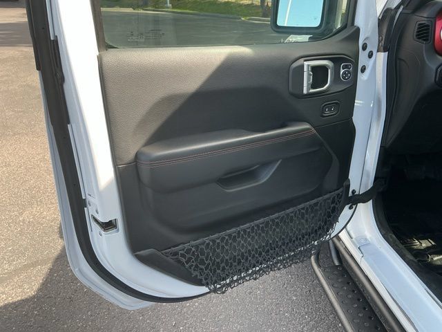 Used 2021 Jeep Gladiator Rubicon AWD/4WD image 15