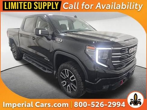 Used 2025 GMC Sierra 1500 AT4 w/ Technology Package AWD/4WD image 1