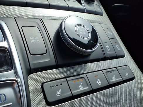 Used 2021 Hyundai Palisade Limited image 15