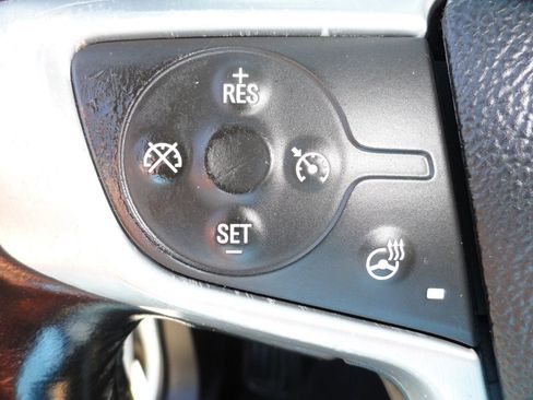 Used 2019 GMC Terrain SLT w/ Preferred Package FWD image 17