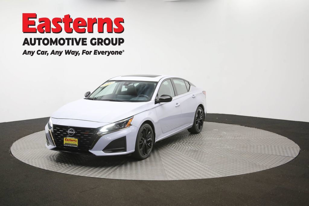 Used 2023 Nissan Altima 2.5 SR w/ SR Premium Package FWD image 58