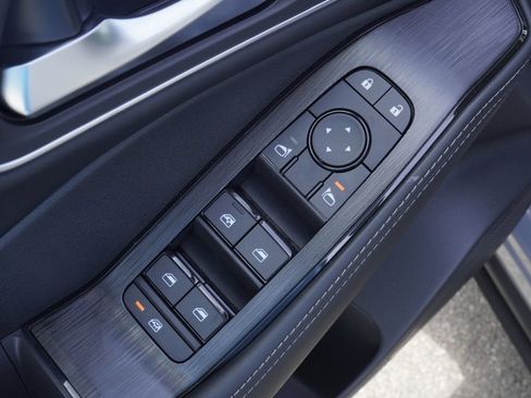 New 2026 Nissan Rogue Platinum AWD/4WD image 9