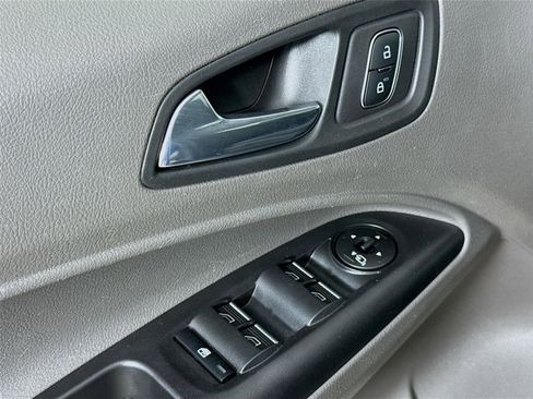 Used 2022 Ford Transit Connect XLT image 17