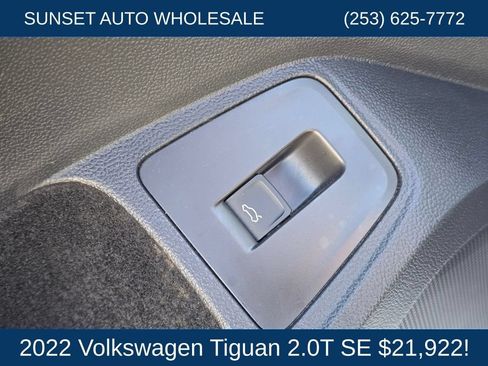 Used 2022 Volkswagen Tiguan SE AWD/4WD image 30