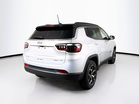 Used 2025 Jeep Compass Limited AWD/4WD image 31