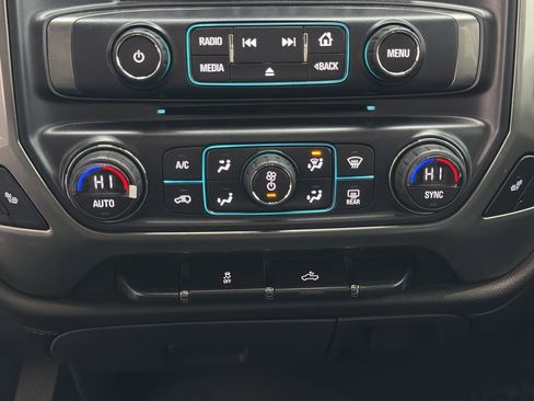 Used 2018 Chevrolet Silverado 1500 LTZ image 15