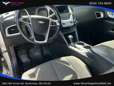 Used 2017 Chevrolet Equinox LT w/ Convenience Package FWD image 6