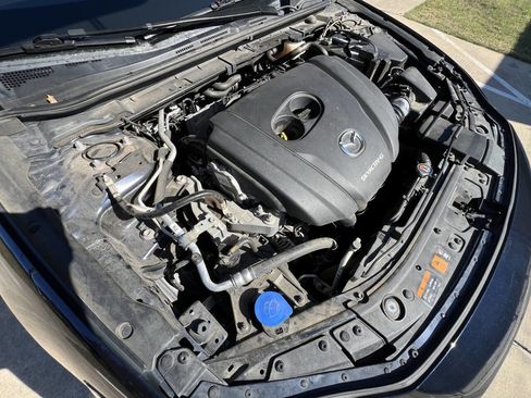 Used 2019 MAZDA MAZDA3 Base 4dr Hatchback image 35