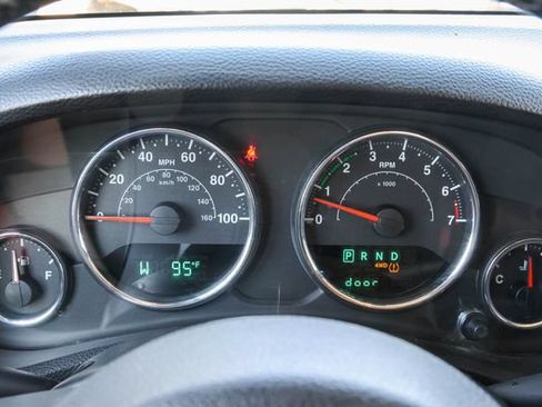 Used 2014 Jeep Wrangler Unlimited Sahara AWD/4WD image 30