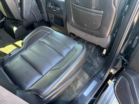 Used 2015 GMC Yukon Denali w/ Touring Package AWD/4WD image 21