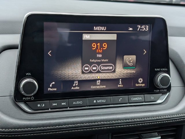 Used 2024 Nissan Rogue SV FWD image 27