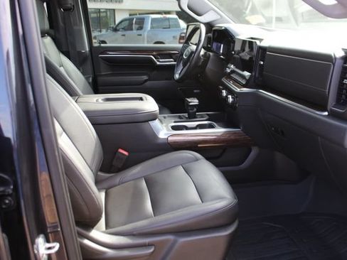 Used 2022 GMC Sierra 1500 Elevation w/ Elevation Premium Package AWD/4WD image 24
