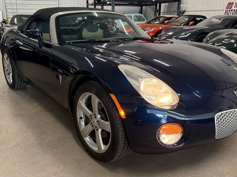Used 2006 Pontiac Solstice Convertible w/ Premium Package RWD image 12