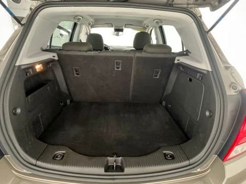 Used 2020 Chevrolet Trax LS image 43