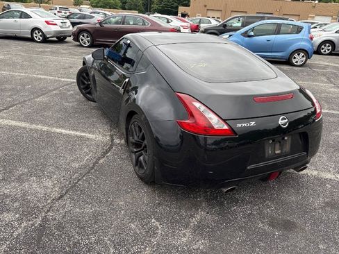 Used 2020 Nissan 370Z Coupe RWD image 7