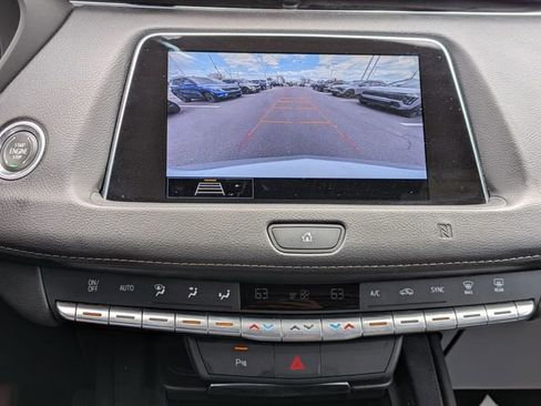 Used 2020 Cadillac XT4 Premium Luxury image 17