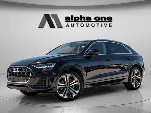 Used 2022 Audi Q8 Prestige w/ Prestige Package AWD/4WD image 1