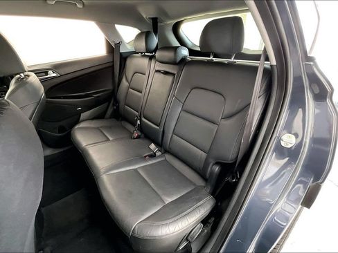 Used 2019 Hyundai Tucson Limited AWD/4WD image 32