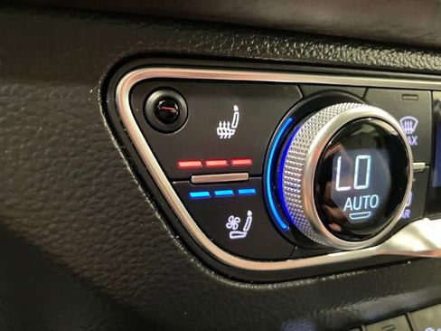 Used 2018 Audi Q5 Prestige w/ Prestige Package AWD/4WD image 36