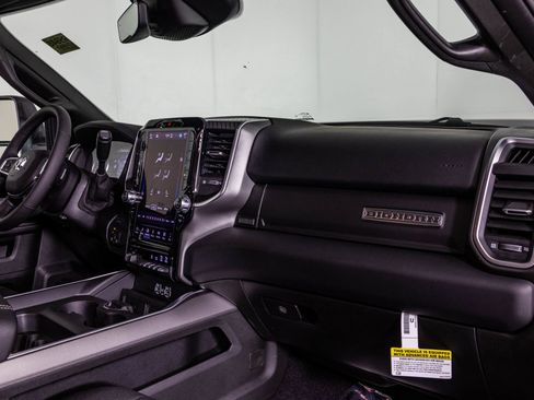 New 2027 RAM 2500 Big Horn AWD/4WD image 40