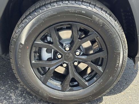 New 2026 Jeep Grand Cherokee Altitude AWD/4WD image 30