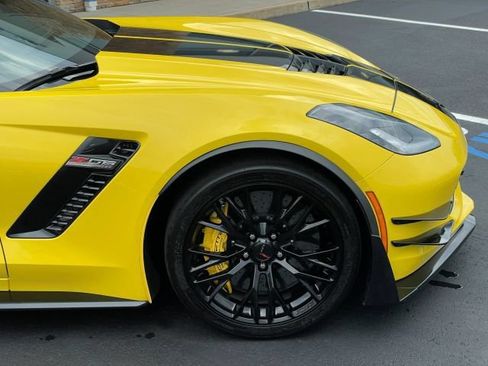 Used 2016 Chevrolet Corvette Z06 w/ Z07 Performance Package RWD image 21