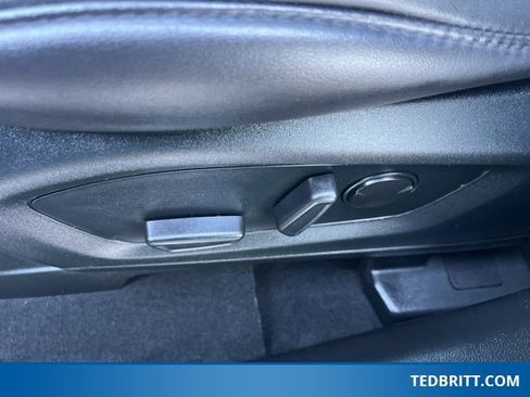 Used 2023 Ford Explorer XLT w/ Equipment Group 202A image 40