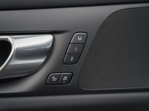 New 2026 Volvo V60 B5 Cross Country Plus w/ Protection Package Premier image 38