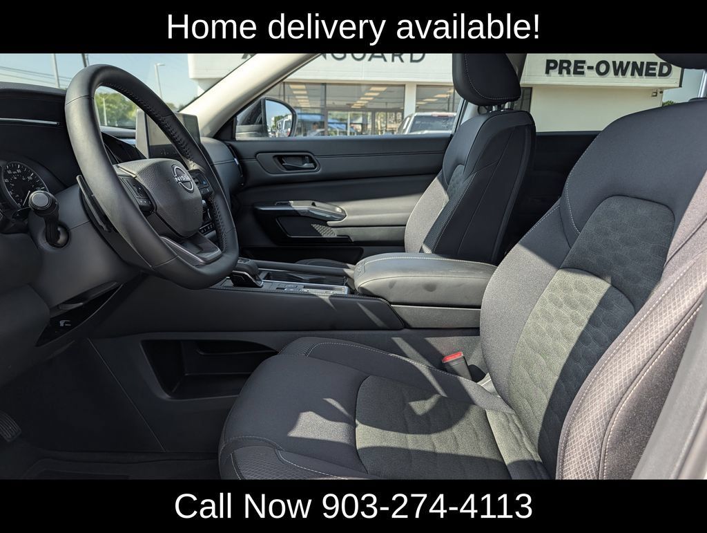 Used 2026 Nissan Pathfinder SV FWD image 28