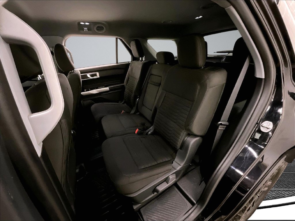 Used 2021 Ford Explorer XLT AWD/4WD image 21