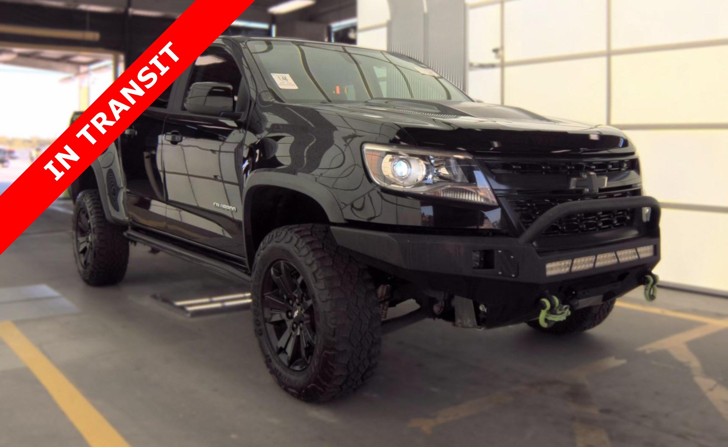 Used 2019 Chevrolet Colorado ZR2 w/ ZR2 Midnight Special Edition AWD/4WD image 5