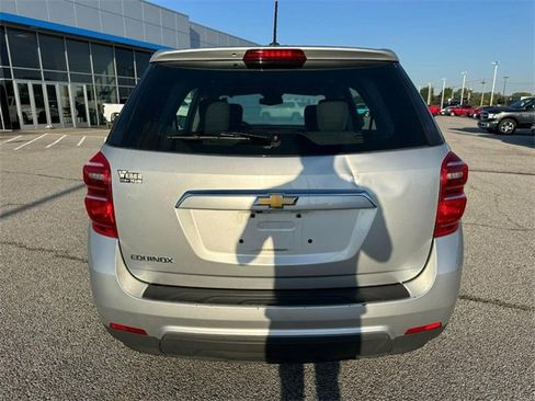 Certified 2017 Chevrolet Equinox LS image 4