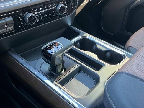 New 2026 Chevrolet Silverado 1500 High Country AWD/4WD image 32