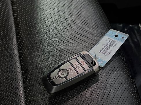 Used 2019 Ford F150 Raptor w/ Equipment Group 802A Luxury image 36