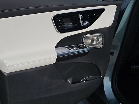 New 2026 Mercedes-Benz GLC 300 image 19