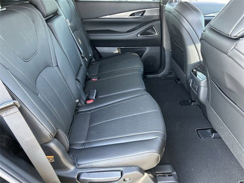 New 2026 INFINITI QX60 Luxe image 15