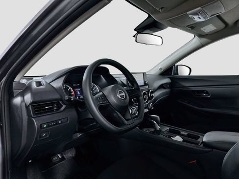 Used 2025 Nissan Sentra S FWD image 11