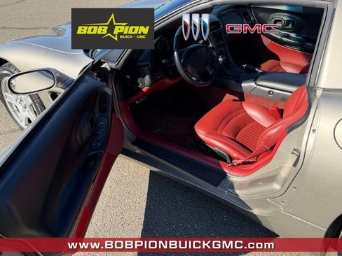 Used 1998 Chevrolet Corvette Coupe w/ Roof Pkg image 8