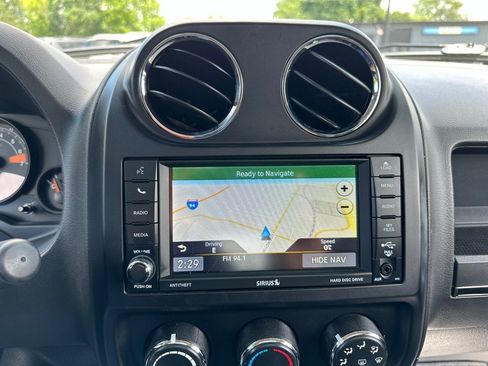 Used 2016 Jeep Patriot High Altitude image 24