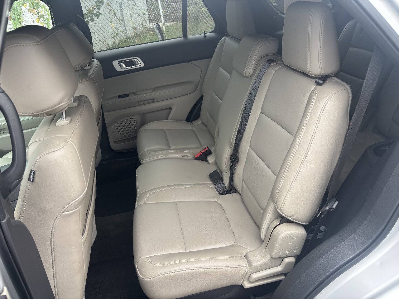 Used 2013 Ford Explorer XLT AWD/4WD image 10