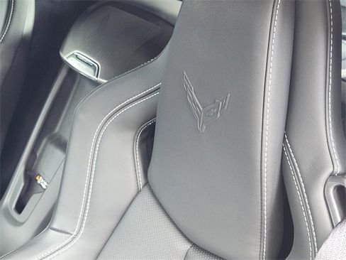 Used 2021 Chevrolet Corvette Stingray Preferred Cpe w/ Z51 Performance Package RWD image 21
