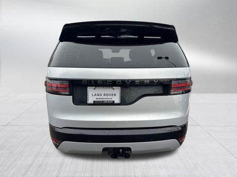 Used 2024 Land Rover Discovery Dynamic SE image 7