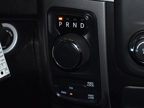 Used 2022 RAM 1500 Classic SLT image 22